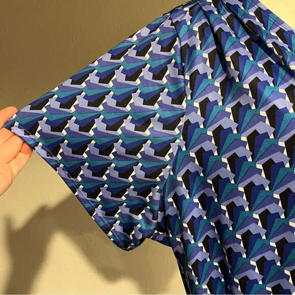 Fashion Bug Short Sleeve Geometric Fake Wrap Plus Size Dresses Size 2X - Picture 4 of 15